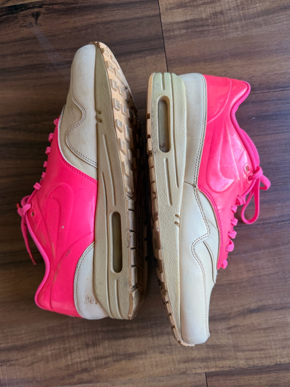 Nike Wmns Air Max 1 VT QS 'Pink Vachetta'
 Low-Top Sneakers